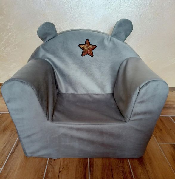 Fotelik z pianki dla dzieci pufa welur/plusz szary zdjęcie 8