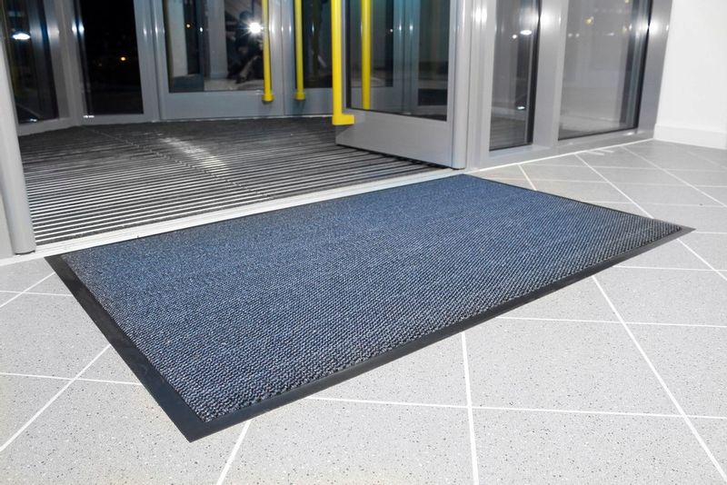 Wycieraczka wewnętrzna wejściowa do butów Vyna-Plush 600x900 niebieska zdjęcie 3