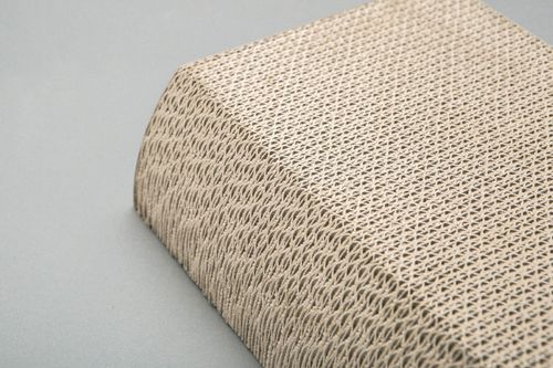 Flat White drapak dla kota na Arena.pl