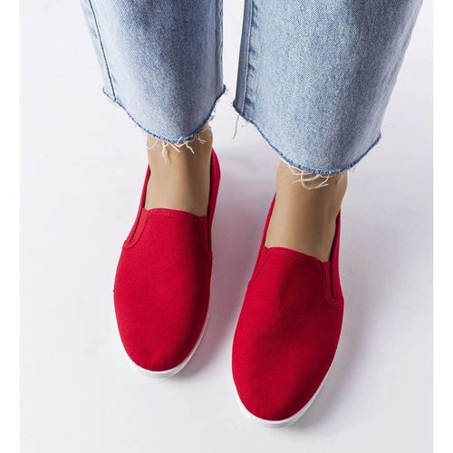 Czerwone materiałowe tenisówki r.38 na Arena.pl