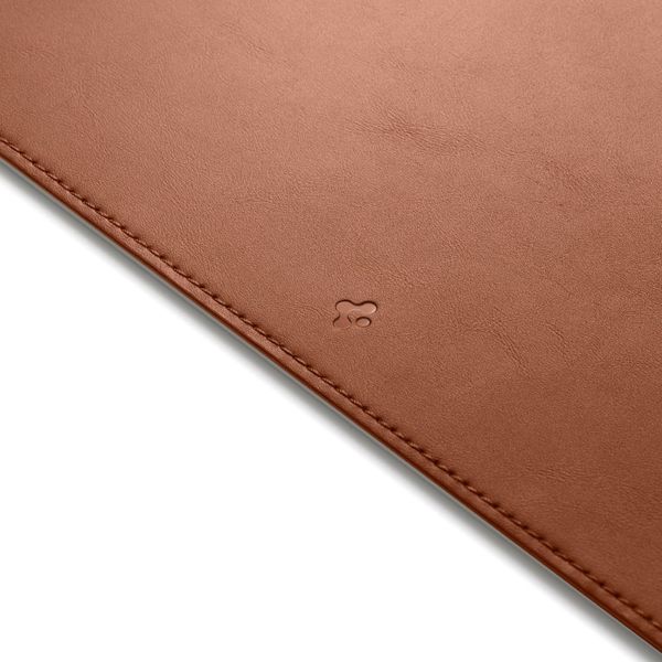 podkładka spigen ld302 desk pad brown zdjęcie 4