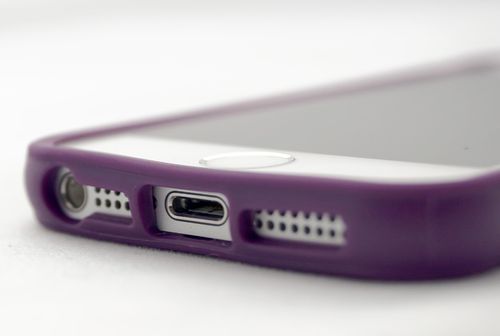 Etui iPhone 5/5S fioletowe DRESZ na Arena.pl