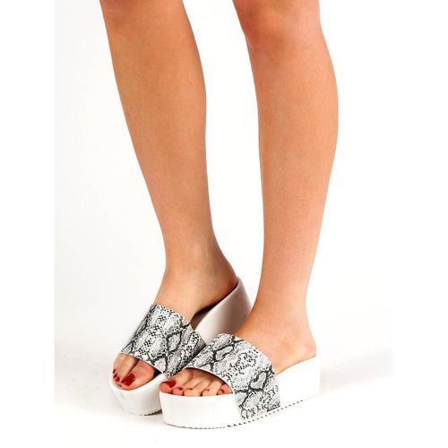 Klapki Na Platformie r.39 na Arena.pl