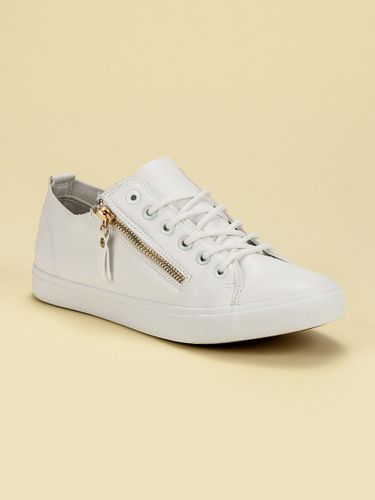 WIĄZANE TRAMPKI Rozmiar - 38 na Arena.pl