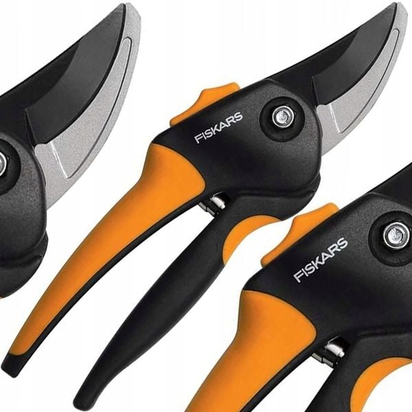 FISKARS SEKATOR NOŻYCOWY OGRODOWY DO GAŁĘZI OSTRE OTRZE M SoftGrip zdjęcie 2