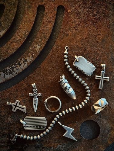 Srebrny krzyż SANDHED na Arena.pl