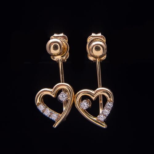 Złote Sztyfty Wiszące Serce na Arena.pl