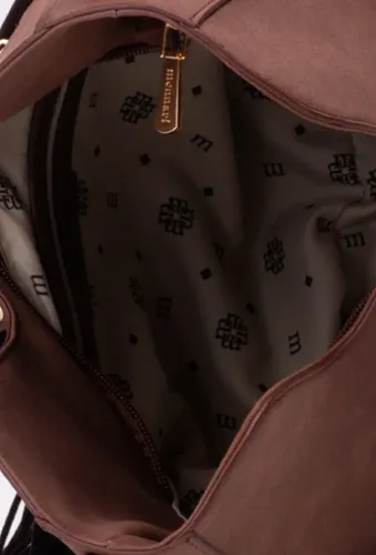 torba z frędzlami i ozdobną klamrą na Arena.pl