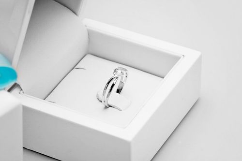 Złoty pierścionek PBD1410 - Diament na Arena.pl