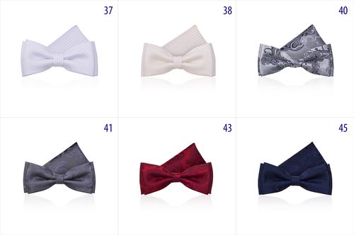 Mucha Żakardowa z Poszetką, biała z tłoczonym wzorem na Arena.pl