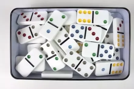 Domino klasyczne w puszce zdjęcie 3