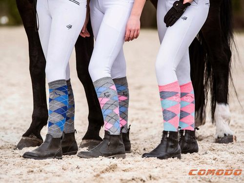 Długie bawełniane podkolanówki w romby na konie na Arena.pl
