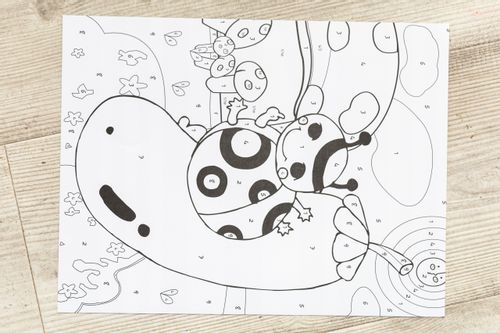 Kolorowanka obrazek rysowanie po numerach kredki na Arena.pl