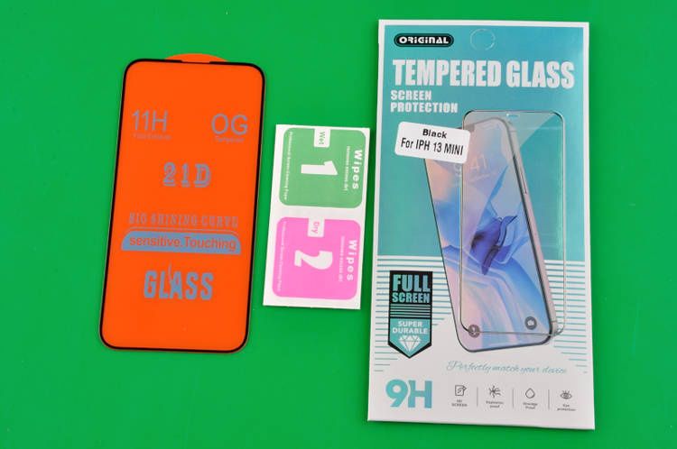 Szkło Hartowane 21D do Apple iPhone 13 Pro Mini czarny zdjęcie 3