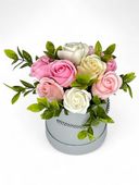FLOWER BOX KWIATY MYDLANE PREZENT WALENTYNKI DZIEŃ KOBIET RÓŻE MYDLANE