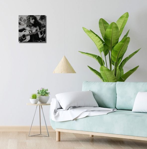 Obraz 30x30cm Młoda Gitarzystka zdjęcie 2