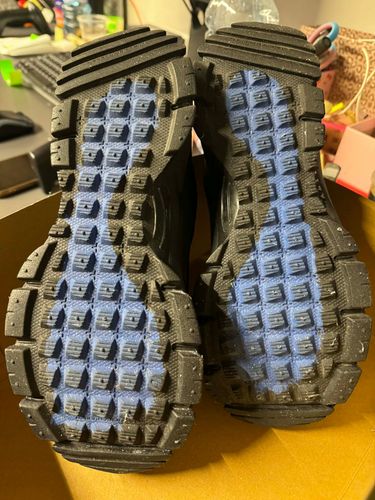 Buty zimowe dla kobiet Nike Zoom Vomero Roam HQ2181-004 R39 na Arena.pl