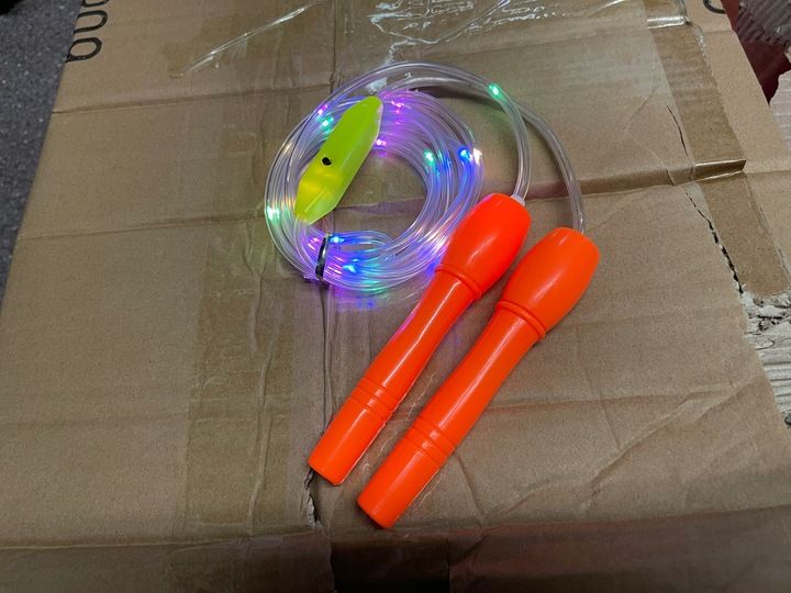Skakanka LED świecąca z diodami LED 3 tryby 2,5m zdjęcie 5