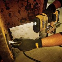 DEWALT SMAROWNICA AKUMULATOROWA 18V DCGG571NK WALIZKA