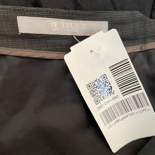 Spódnica Midi Czarna Wygodna i Stylowa Elegancka Rozkloszowana 38 na Arena.pl