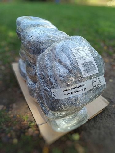 Nawóz ekologiczny koński obornik BEZ SŁOMY świeży do sadu ogrodu 50L na Arena.pl