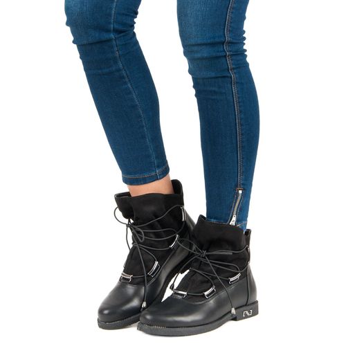 Czarne Botki r.38 na Arena.pl