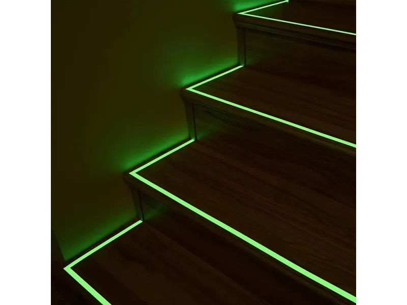 Taśma fluorescencyjna świecąca w ciemności 3m zdjęcie 2