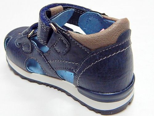 Kornecki 4516 Granat na Arena.pl