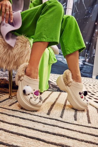 Damskie Ocieplane Buty Chodaki Klapki Crocs Stomp Lined Clog 43-44 na Arena.pl