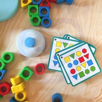 GRA ZRĘCZNOŚCIOWA  UKŁADANKA  DINOZAUR