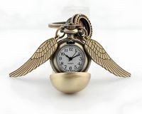 Brelok zegarek Harry Czarownik Snitch miniaturowy zegarek w formie Złotego