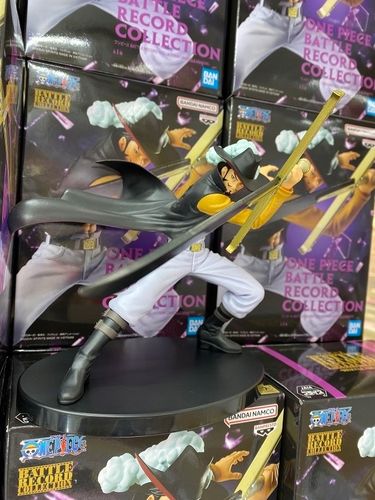 Figurka Banpresto One Piece Battle Record Collection - Dracule Mihawk na Arena.pl