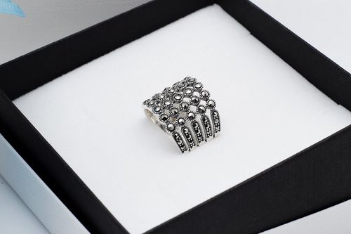 srebrne dostojne kolczyki z markazytami - kdm5526 na Arena.pl