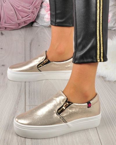 Pantofelek24.pl | Trampki slip on na platformie40 na Arena.pl