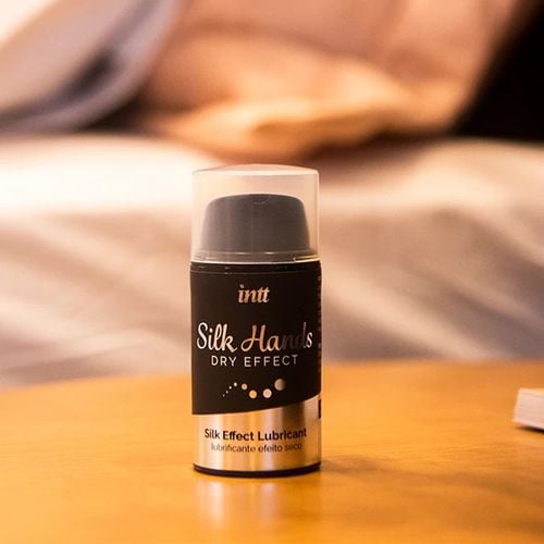 silikonowy lubrykant silk hands 15 ml. idealny do zabaw intymnych na Arena.pl