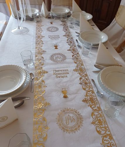BIEŻNIK KOMUNIJNY ZŁOTY OBRUS NA STÓŁ KOMUNIA DEKORACJA INSPIRACJA na Arena.pl