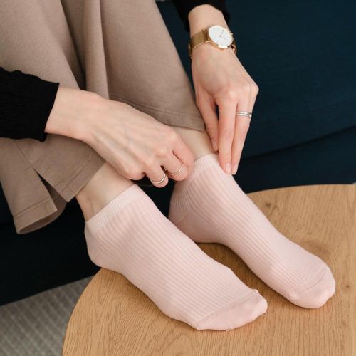 STOPKI BEZUCISKOWE PRĄŻEK 137 38-40 ecrui na Arena.pl