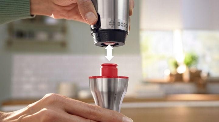 Blender ręczny z rozdrabniaczem Bosch MSM6M820 1200W QuattroBlade Pojemnik zdjęcie 2