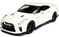 Nissan GT-R 1:24 model Bburago 18-21082 biały