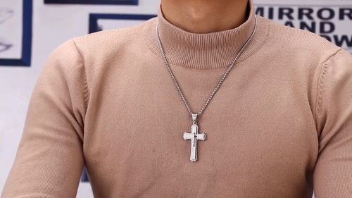 DUŻA ZAWIESZKA KRZYŻYK SREBRNY Z ŁAŃCUSZKIEM STAL na Arena.pl