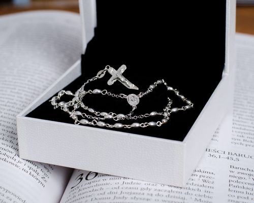 Różaniec ze srebra próby 925 RT-28 na Arena.pl