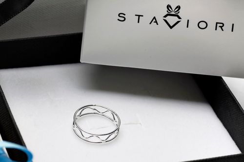 Srebrny pierścionek Staviori na Arena.pl