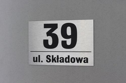 Tabliczka z numerem na dom tablica adresowa aluminiowa numer domu trwała na Arena.pl