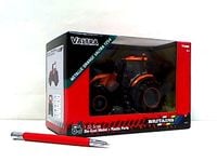 TOMY Britains traktor Valtra T245 wersjaDeco 4327