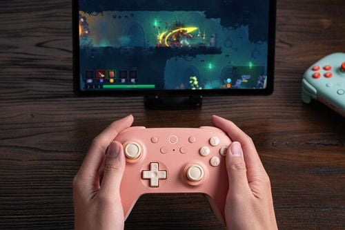 Kontroler bezprzewodowy 8BITDO Ultimate 2C Brzoskwiniowy na Arena.pl
