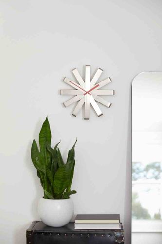 CLOCK/RIBBON/WALL/STEEL na Arena.pl