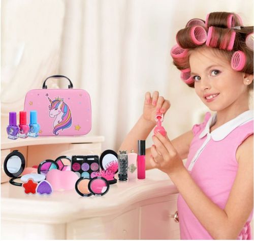 KUFEREK KOSMETYKÓW DO MAKIJAŻU i PAZNOKCI CIENIE MAKIJAŻ DLA DZIEWCZYNKI na Arena.pl