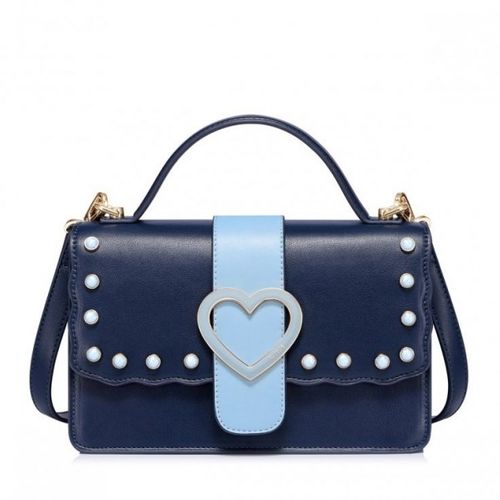 Kuferek niebieski z sercem na Arena.pl