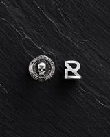 Srebrny mono - kolczyk MEMENTO MORI. VIVERE MEMENTO