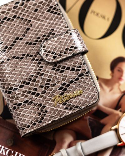 kompaktowy portfel damski z egzotycznym wzorem - peterson na Arena.pl